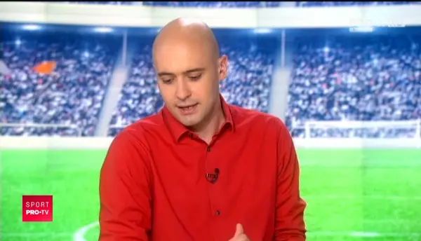 Stoican gentleman! S-a dus sa doneze sange inainte de Craciun si le-a cerut si jucatorilor sa faca la fel. Ce cadouri i-a cerut Mosului :)_1