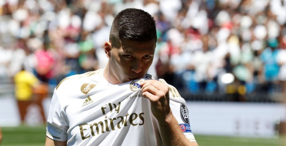 Primele imagini cu Luka Jovic in tricoul Realului! Sarbul a fost prezentat OFICIAL! 