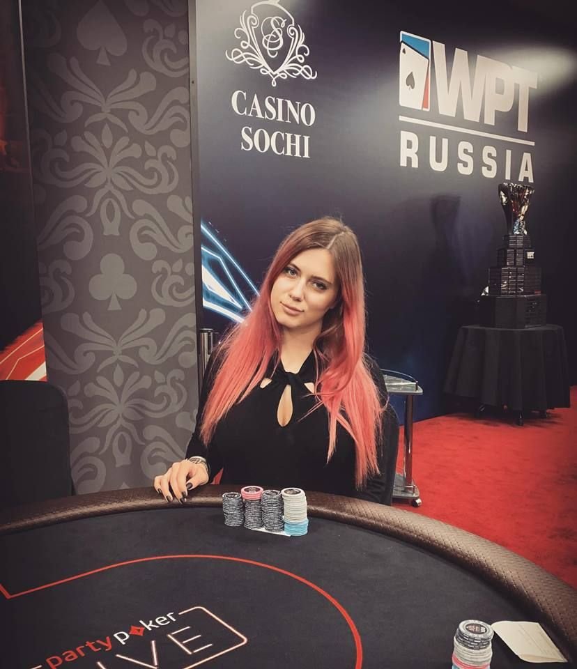 A murit cea mai sexy jucatoare de poker din Rusia! Cauzele suspecte in care s-a produs tragedia! Ce au transmis anchetatorii!_5