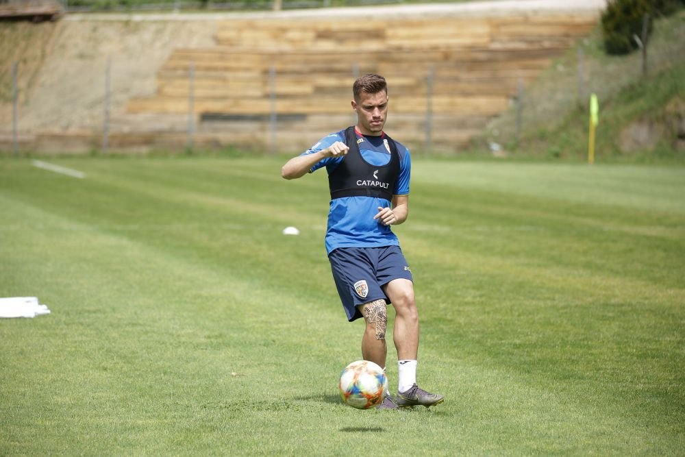 ROMANIA U21: Primul antrenament in formula completa. Radoi si-a monitorizat jucatorii de la inaltime. FOTO_4