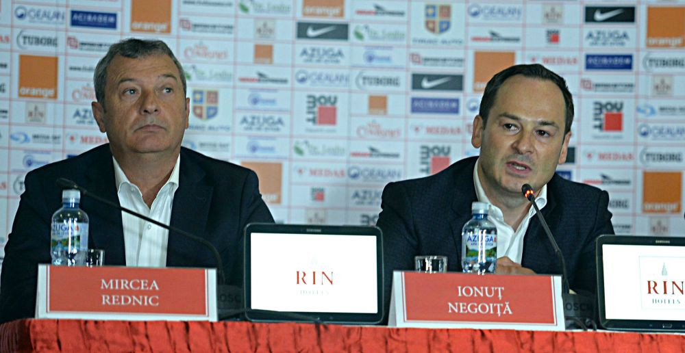 Negocieri cu public pentru vanzarea lui Dinamo! Propunerea unica a lui Negoita pentru Rednic: Sa fie si suporterii de fata la discutii
