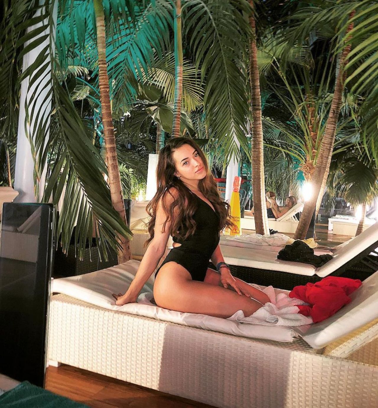 Larisa Iordache, aparitie de senzatie! Gimnasta de 22 de ani e HOT si a imbracat o rochie destul de transparenta. GALERIE FOTO_8