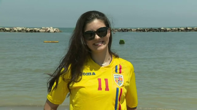 ROMANIA U21: Iubita Miss a venit sa-l sustina pe Adi Petre la EURO! Ce surpriza i-a pregatit tanara. FOTO_6