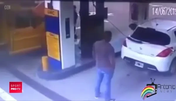 Descoperire incredibila in portbagajul unei masini care a EXPLODAT in benzinarie. VIDEO