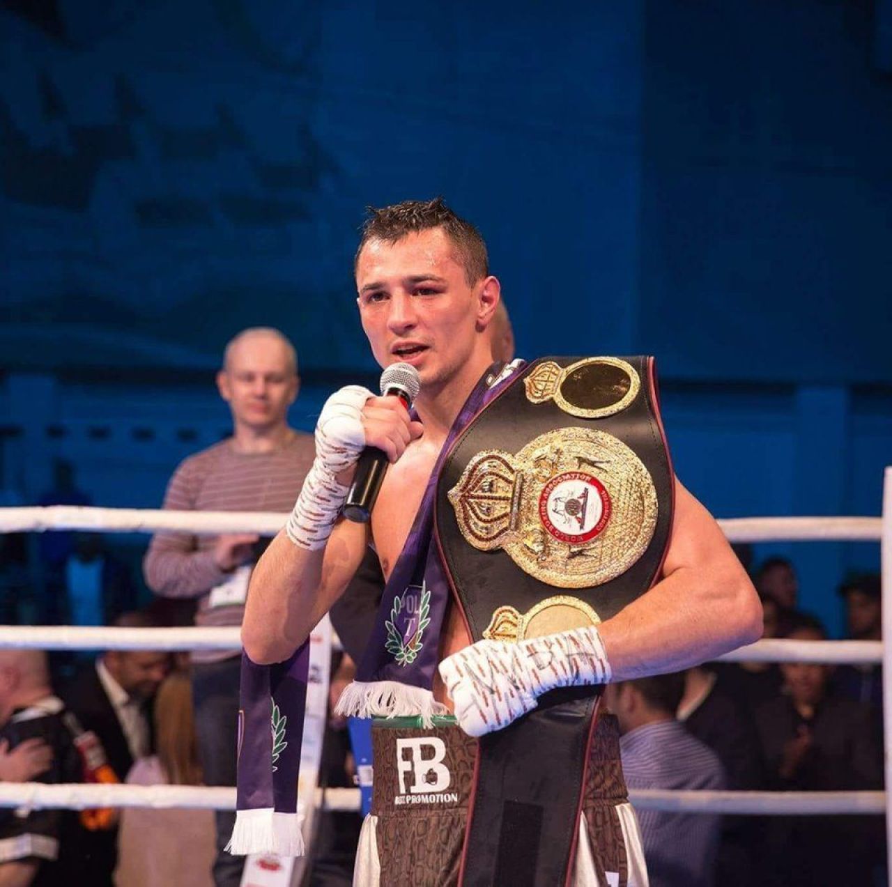 E timpul sa avem un nou campion mondial la box! Romanul care s-a antrenat cu Bute, Tyson Fury si Ricky Hatton vrea sa ajunga stapanul lumii in ring_1