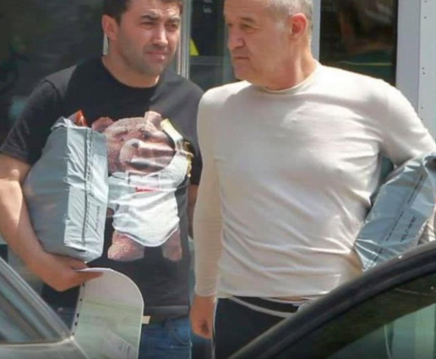 Gigi Becali a golit banca! Imagini fabuloase: patronul FCSB si Lutu au iesit cu sacii de bani dintr-o sucursala! Cati bani i-a dat unei femei pe strada_3