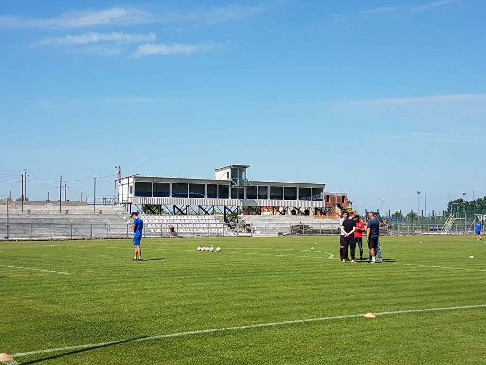 Academica Clinceni isi pregateste stadionul de Liga 1! E cea mai mica arena din prima divizie. FOTO_3