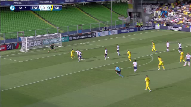 INCREDIBIIIIL!!!! Ivan, doua ocazii URIASE pentru Romania in mai putin de un minut!!! A dat in bara din cativa metri_2