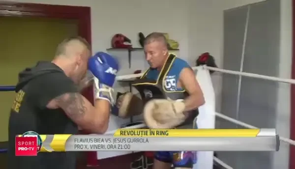 "Nu uita, sa nu dai cu piciorul!" S-a lasat de kickboxing si acum se pregateste de debutul in box! Joi seara, 21.00, in direct la Pro X