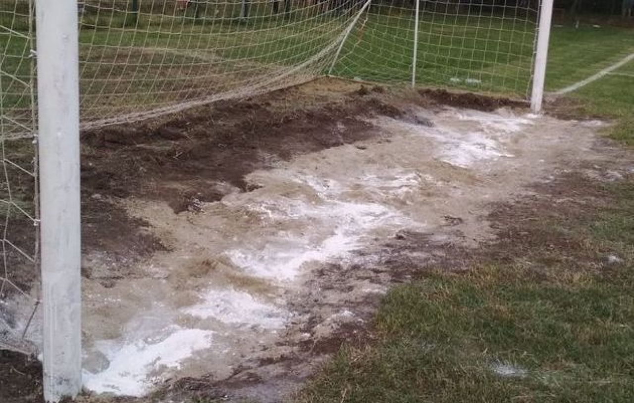 Tehnologia de linia portii si VAR-ul n-au fost NICIODATA mai tari! Romania, tara MINUNILOR in fotbal! ASA arata tehnologia de linie la barajul pentru L3!!! Imaginile momentului_1