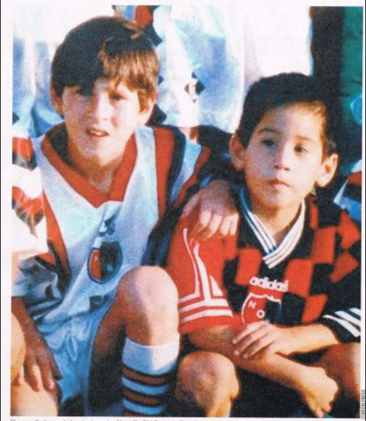 Leo Messi, 32 de ani! 32 de imagini MEMORABILE din cariera omului care a spart toate recordurile in fotbal. FOTO_11