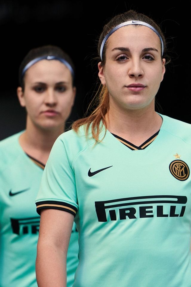 Galerie FOTO | O echipa de Champions League si-a prezentat astazi noul echipament_2