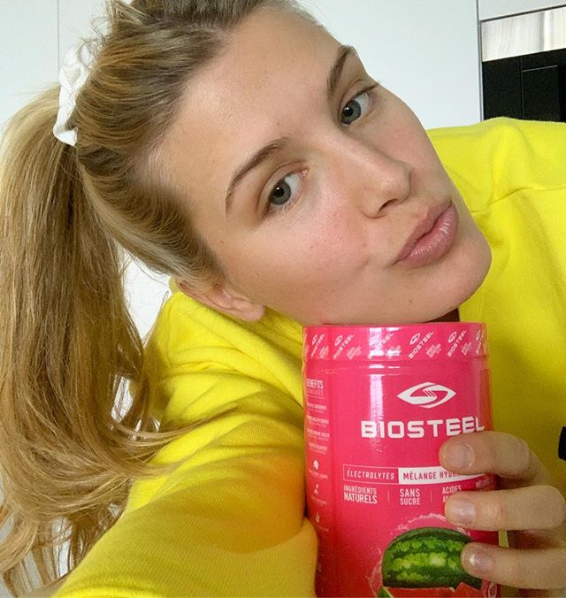 Eugenie Bouchard socheaza din nou: 