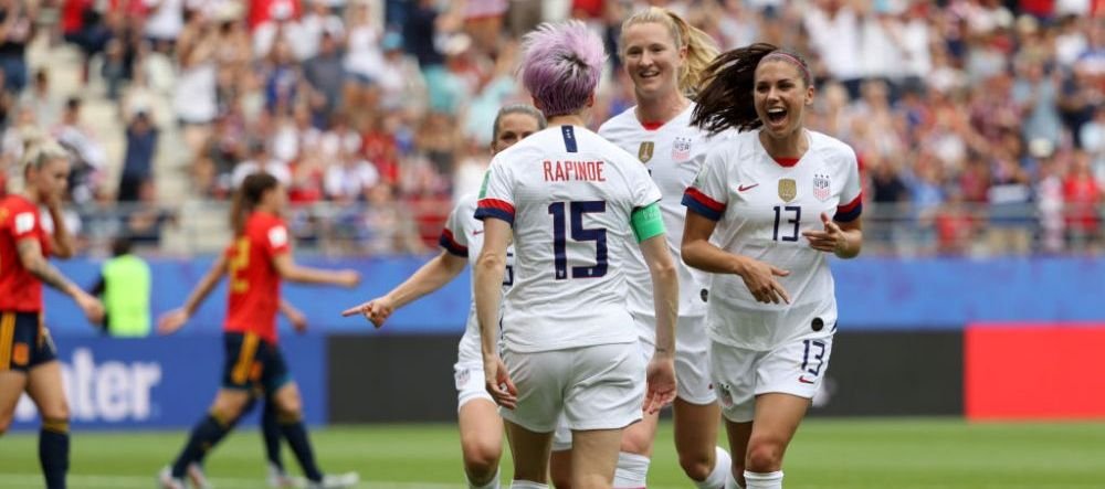 O vedeta din nationala SUA de fotbal feminin acuzata de Donald Trump ca nu canta imnul la meciuri! Reactia fotbalistei: Este misogin si rasist
