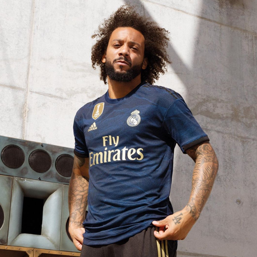 Real Madrid isi schimba culorile pentru sezonul viitor! Echipament in culori de CAMUFLAJ pentru madrileni! Cum vor arata noile tricouri: FOTO_2