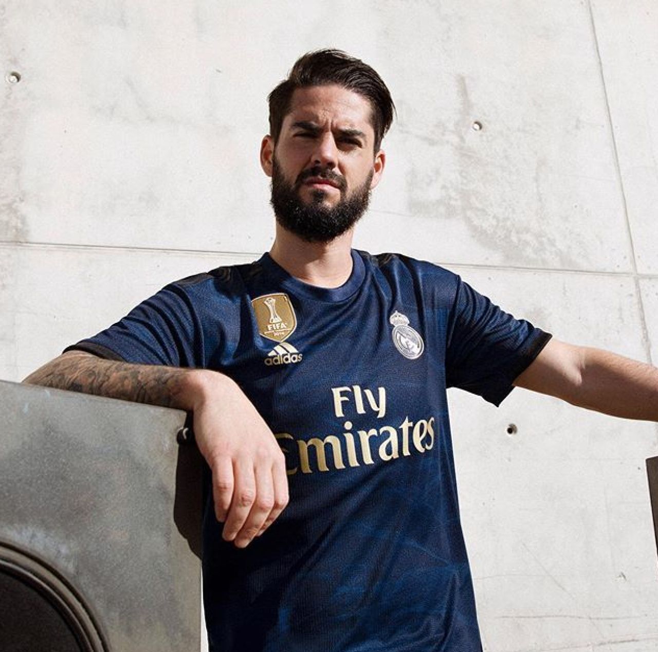 Real Madrid isi schimba culorile pentru sezonul viitor! Echipament in culori de CAMUFLAJ pentru madrileni! Cum vor arata noile tricouri: FOTO_5