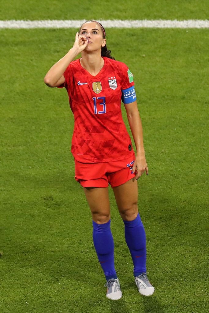 Alex Morgan i-a scandalizat pe englezi dupa ce a marcat golul victoriei Statelor Unite in semifinalele Mondialului! Ce gest a facut vedeta SUA