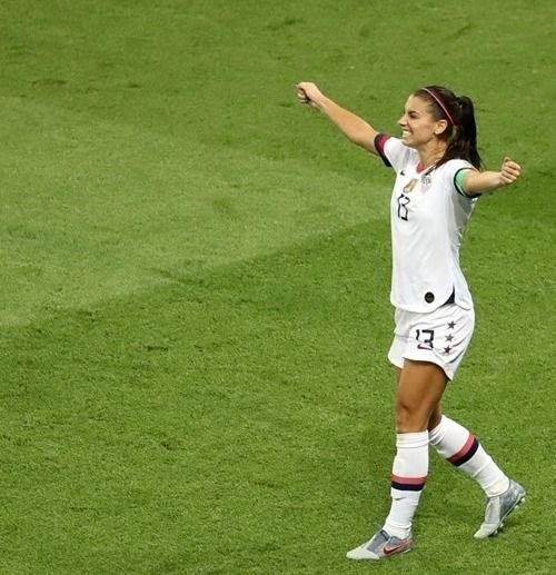 Captain Morgan, cea mai sexy fotbalista de la Mondialul de fotbal feminin! GALERIE FOTO cu vedeta SUA_2