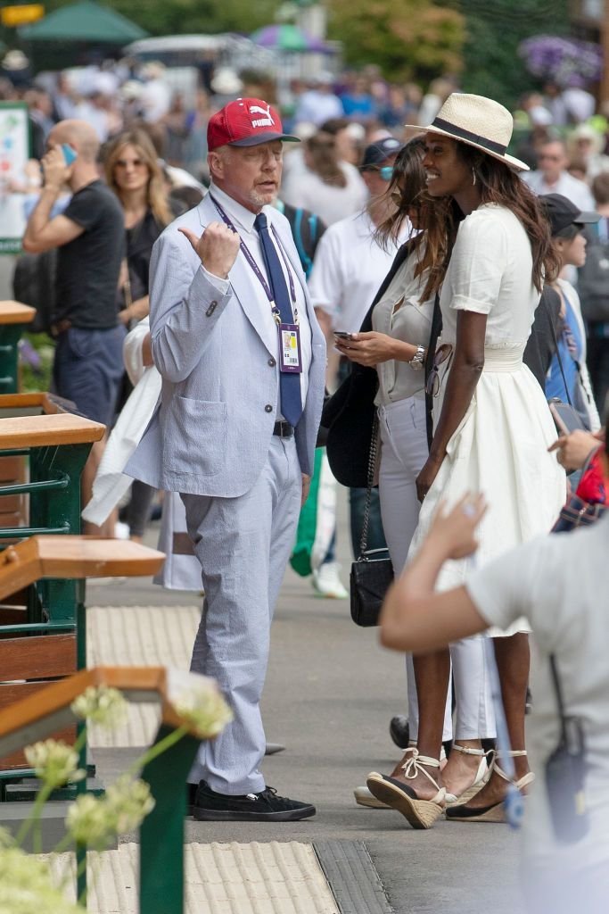 Falimentarul Boris Becker a mai pus mana pe un trofeu: un fotomodel cu 20 de ani mai tanara decat el! Cum arata fata cu care s-a afisat la Wimbledon_3