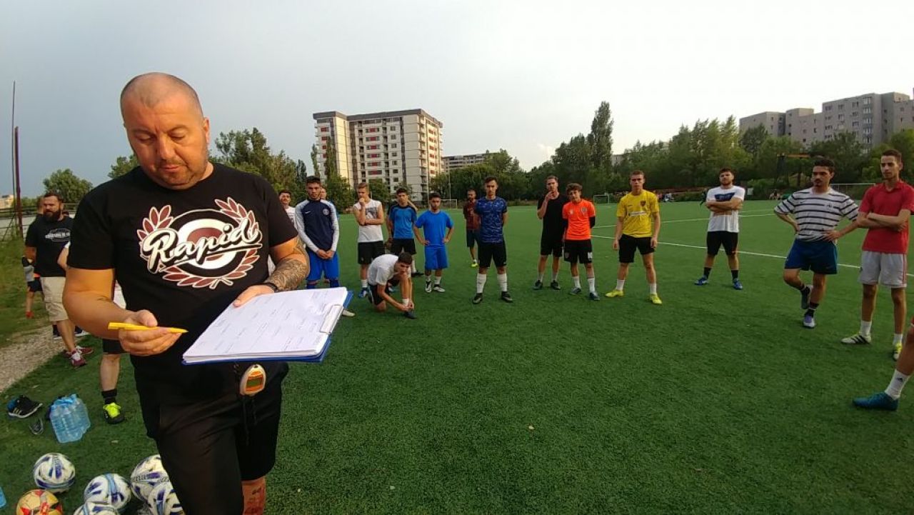 REPORTAJ SPORT.RO / Intr-o vara, intr-o seara, niste baieti se adunara. Cum arata fotbalul adevarat din Romania_5