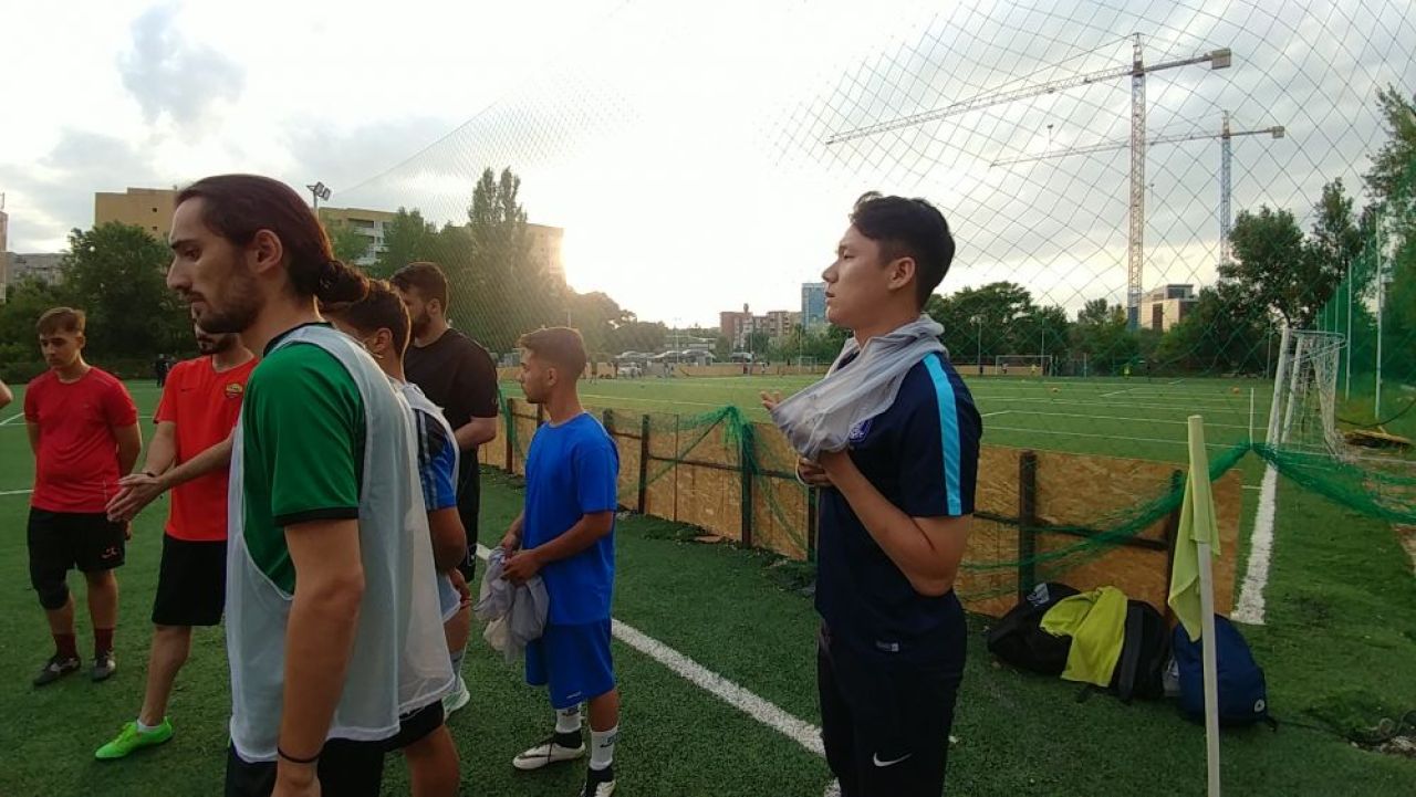 REPORTAJ SPORT.RO / Intr-o vara, intr-o seara, niste baieti se adunara. Cum arata fotbalul adevarat din Romania_7
