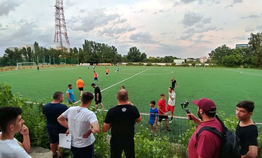 REPORTAJ SPORT.RO / Intr-o vara, intr-o seara, niste baieti se adunara. Cum arata fotbalul adevarat din Romania_15