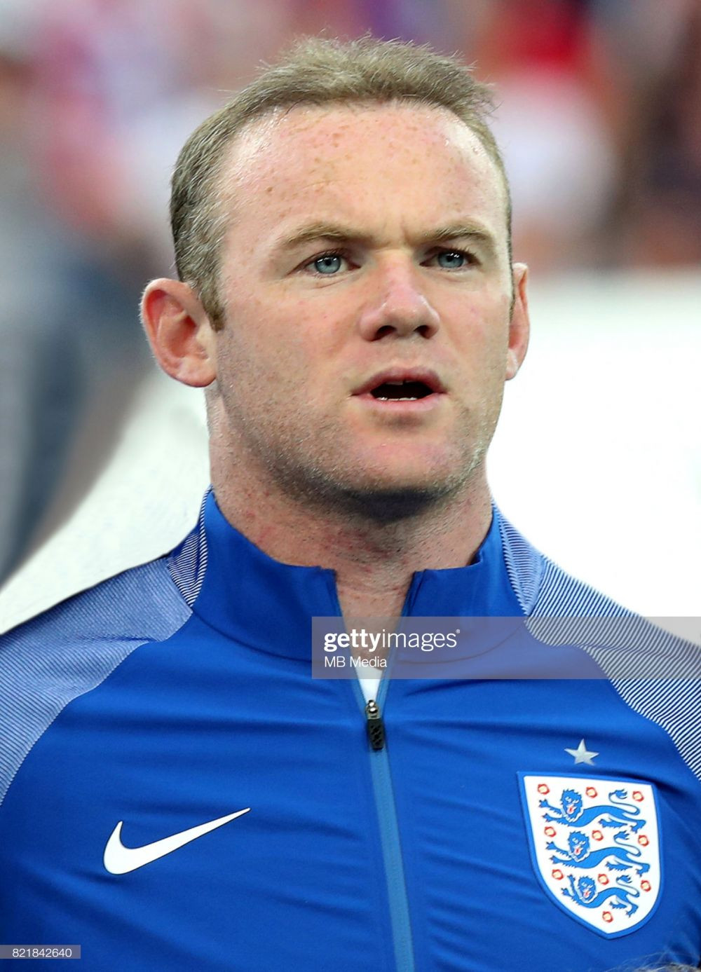 A vazut cartonasul rosu, dar a avut verde la joc! Cum a putut continua Rooney meciul chiar daca a fost eliminat VIDEO