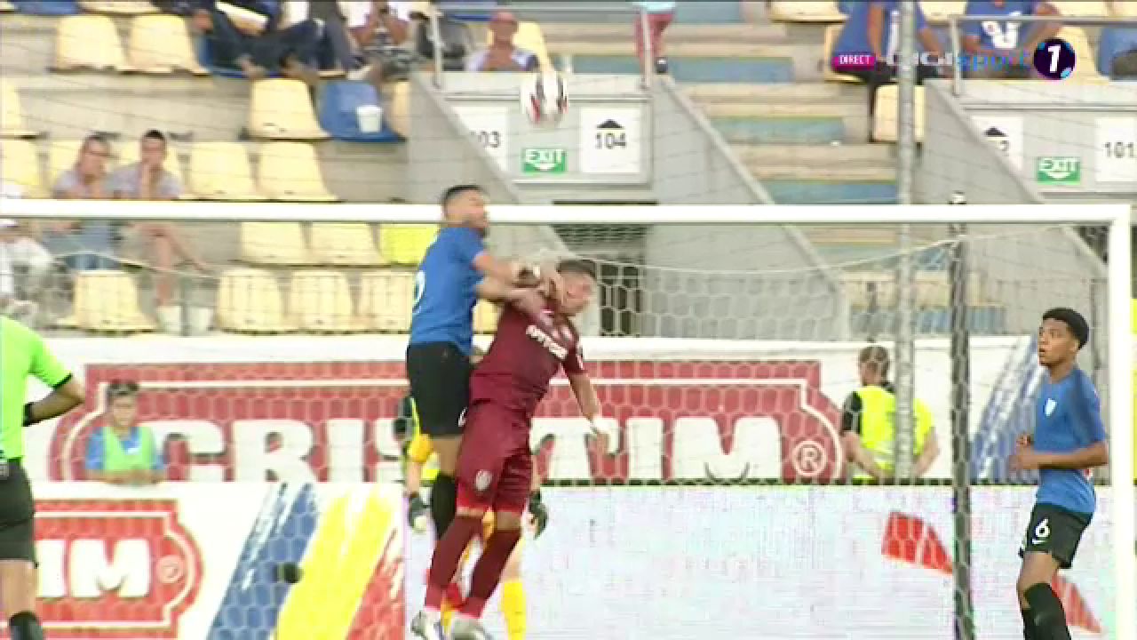 Petrescu, PAZIT pe banca si tot degeaba! :)) Panin era sa-i dea peste mana! Imagini FABULOASE in finalul reprizei! Super Dan si-a iesit din minti. Ce a facut_3