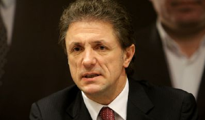 O declaratie rautacioasa! Nu cred ca el gandeste ceea ce a spus! Gica Popescu l-a contrat pe Mircea Lucescu pe subiectul transferului lui Ianis