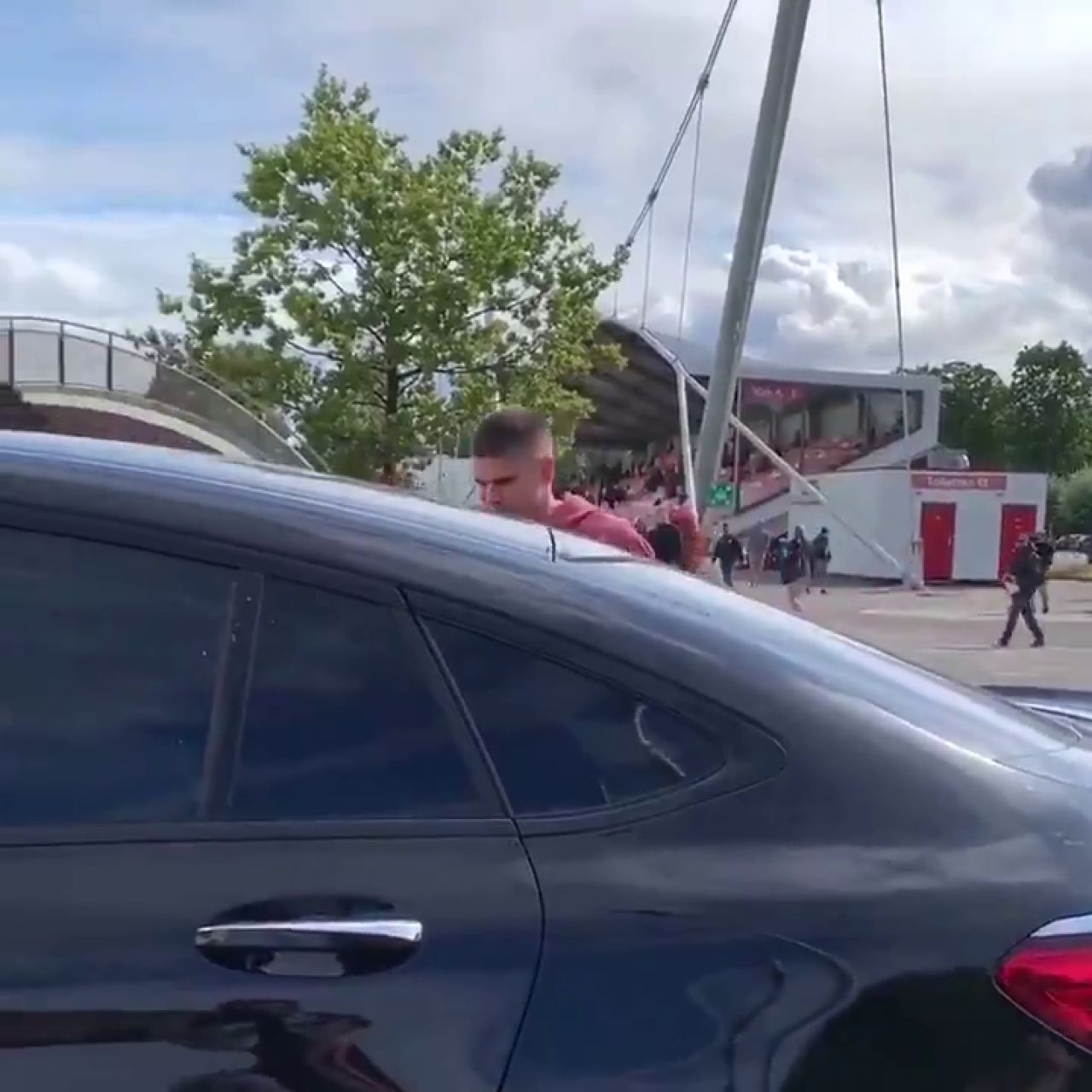 Prima zi a lui Razvan Marin la Ajax! A venit cu masina ca a lui Ronaldo, de 100 000 de euro! Cum arata BOLIDUL de lux cu care a impresionat in parcarea lui Ajax_12