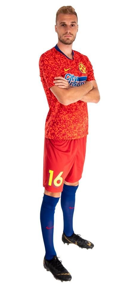 FCSB isi modifica echipamentul dupa primul meci! MM Stoica: