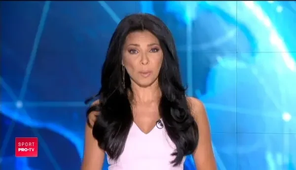 GALERIE FOTO HOT: Camilla Giorgi isi arata latura sexy in carantina de la Melbourne_7