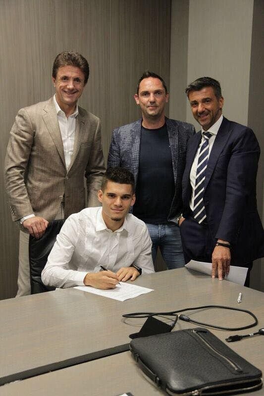 BREAKING NEWS: Ianis Hagi a SEMNAT CU GENK! PRIMELE IMAGINI cu Hagi Jr la noua echipa! Cat primeste Viitorul_3