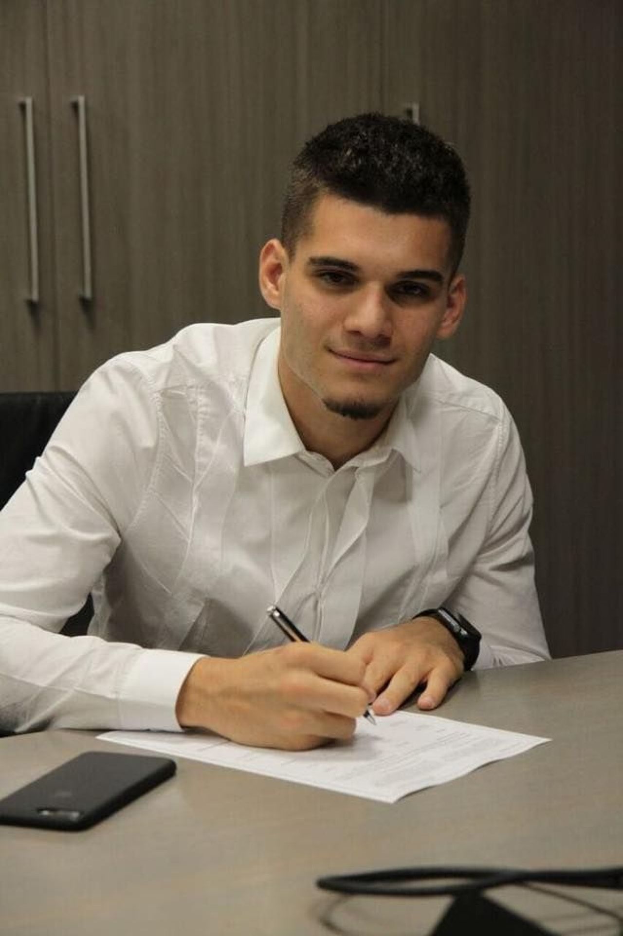 BREAKING NEWS: Ianis Hagi a SEMNAT CU GENK! PRIMELE IMAGINI cu Hagi Jr la noua echipa! Cat primeste Viitorul_5