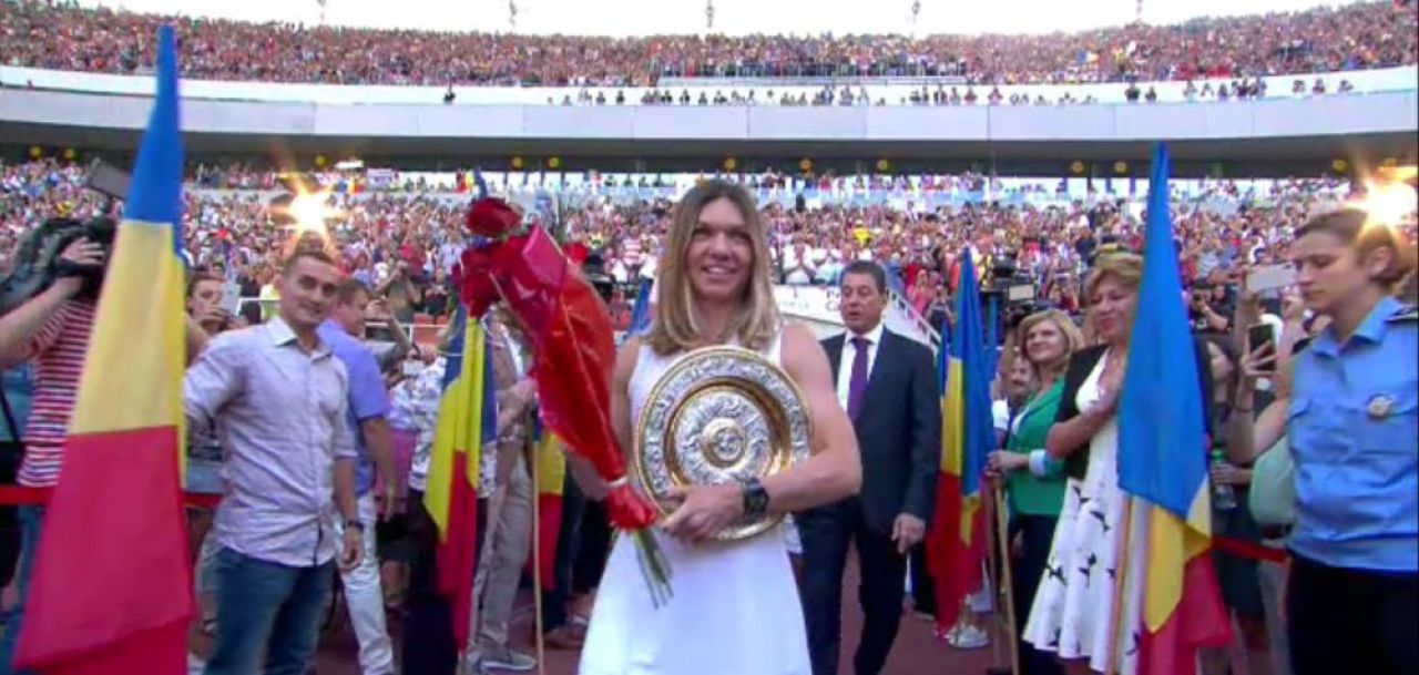 Simona Halep a adus trofeul Wimbledon pe National Arena! Halep: