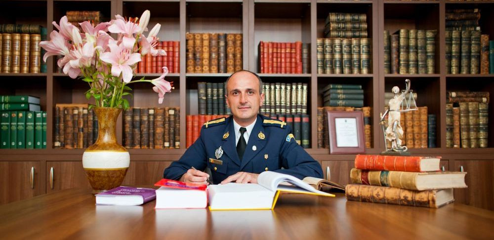 BREAKING NEWS: Atac dur al lui Talpan! TALPAn pe tibia conducerii de la Steaua: La relatii si pile eu stau cam prost, Mocanu e aterizat comandant