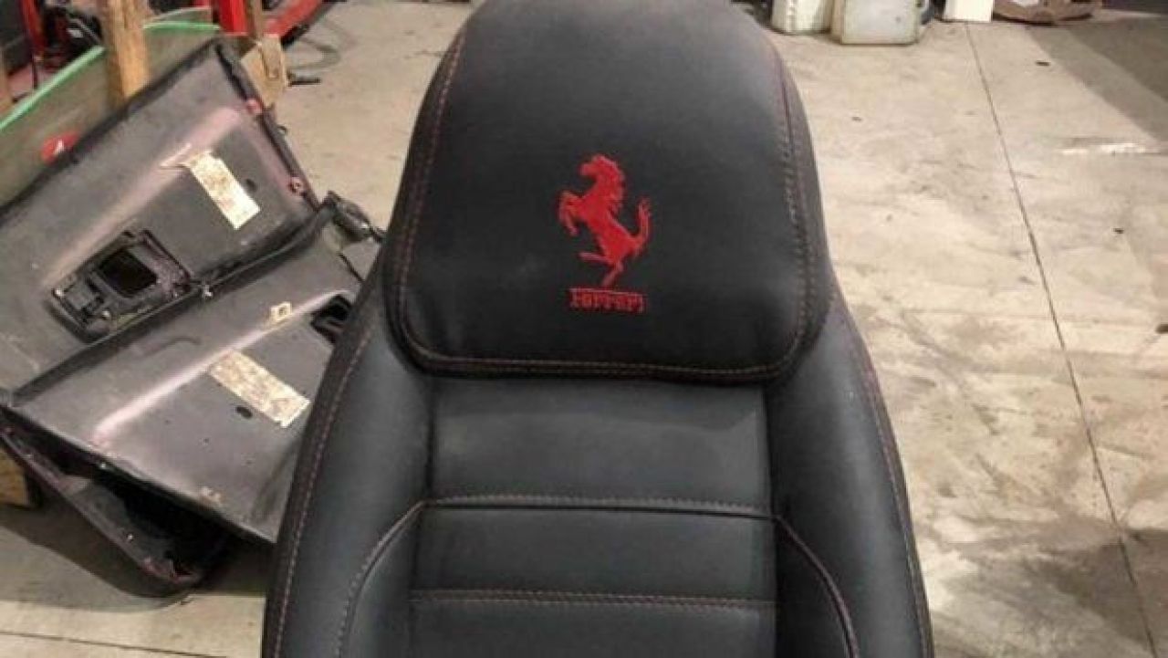 Fabrica de Ferrari si Lamborghini FALSE inchisa de politisti! Cu cat se vindea o masina. FOTO_3