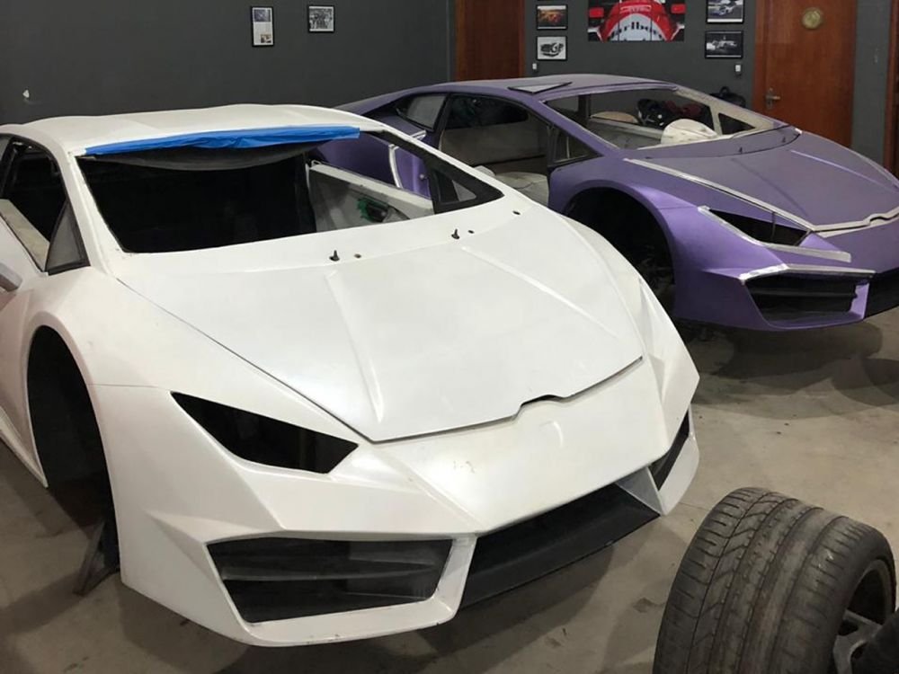 Fabrica de Ferrari si Lamborghini FALSE inchisa de politisti! Cu cat se vindea o masina. FOTO_9