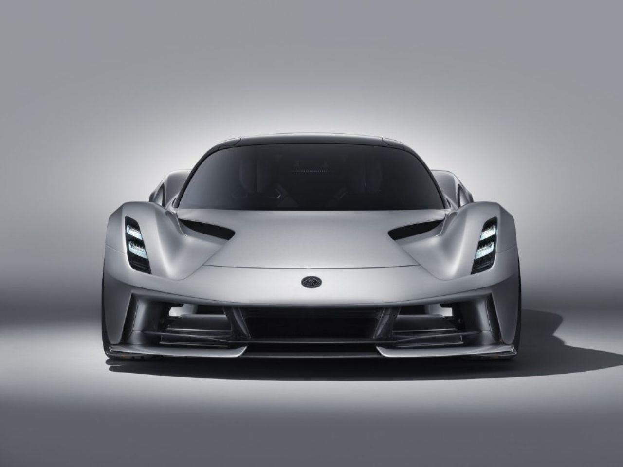 Lotus a lansat cea mai PUTERNICA masina din lume! Cum arata Evija, bolidul ELECTRIC de 2 milioane euro. FOTO_1