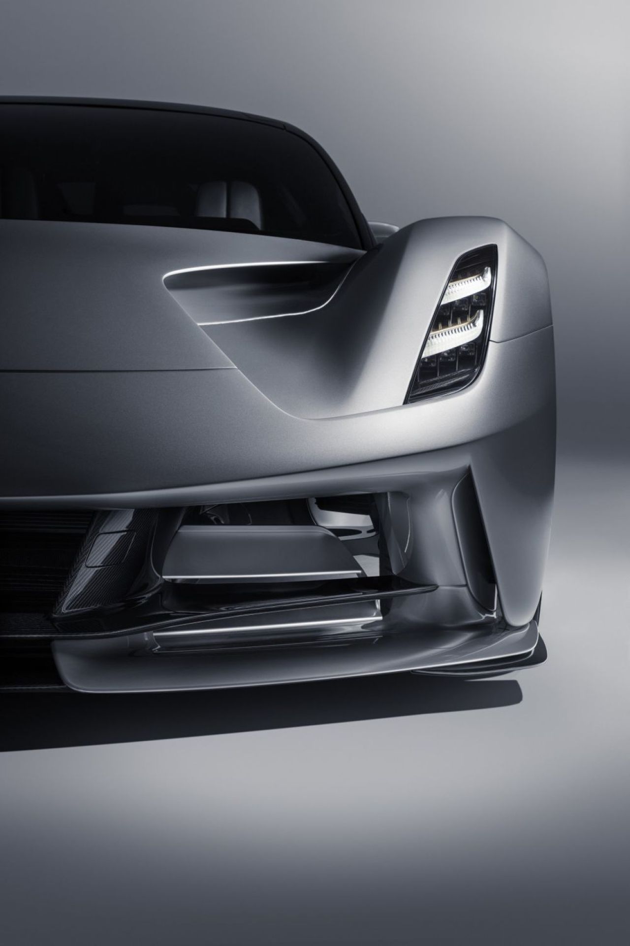 Lotus a lansat cea mai PUTERNICA masina din lume! Cum arata Evija, bolidul ELECTRIC de 2 milioane euro. FOTO_5
