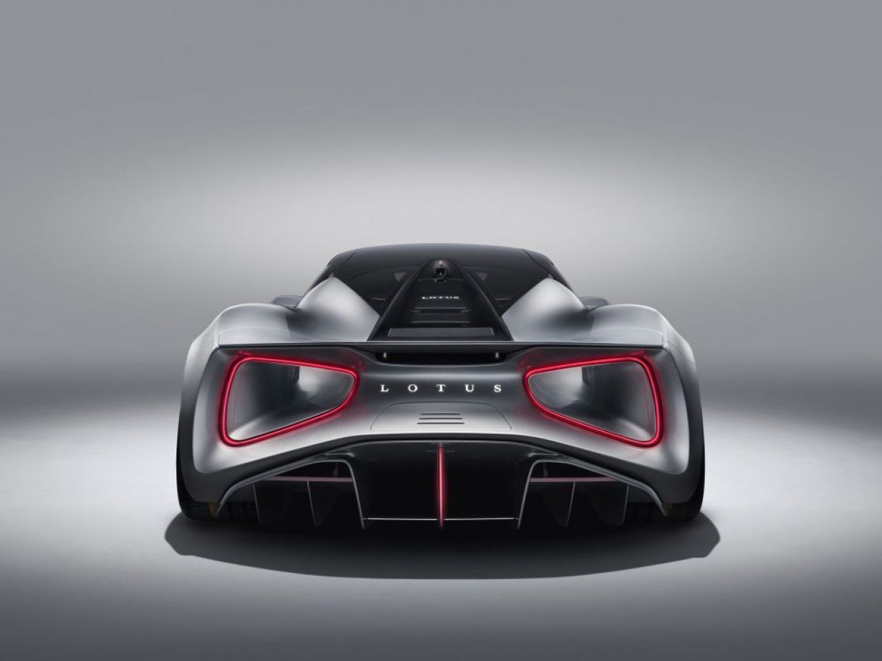 Lotus a lansat cea mai PUTERNICA masina din lume! Cum arata Evija, bolidul ELECTRIC de 2 milioane euro. FOTO_7