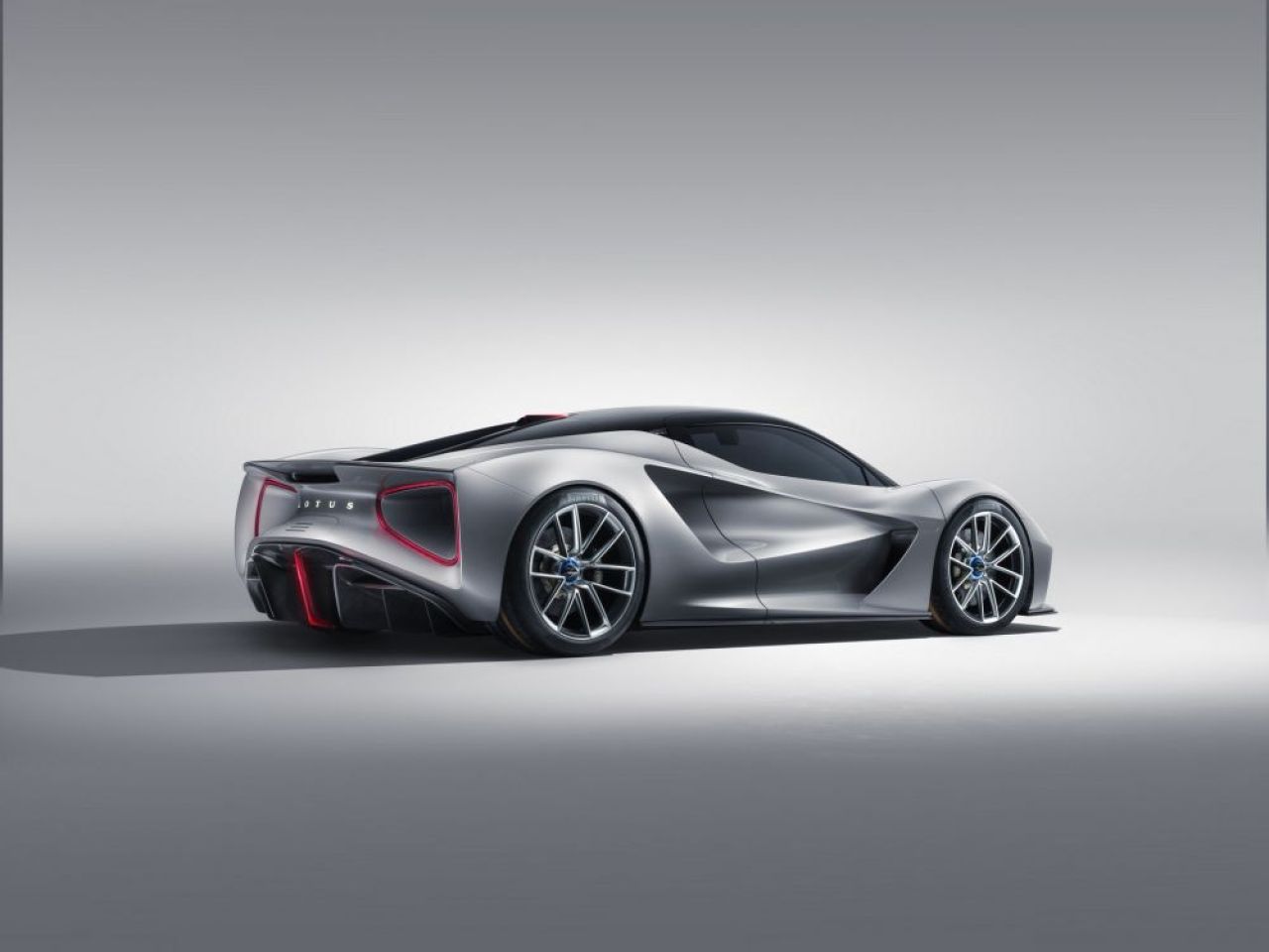 Lotus a lansat cea mai PUTERNICA masina din lume! Cum arata Evija, bolidul ELECTRIC de 2 milioane euro. FOTO_18