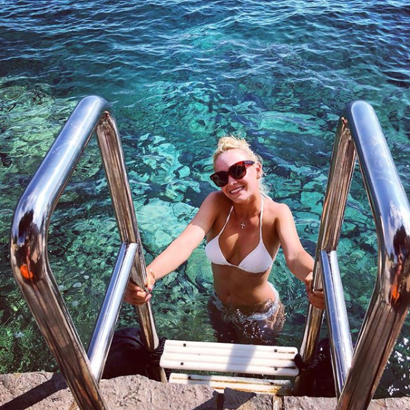 Donna Vekic a trecut peste despartirea de Wawrinka! Frumoasa jucatoare de tenis a postat poze incendiare din vacanta. FOTO