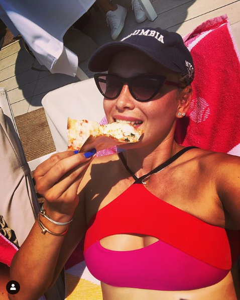 Donna Vekic a trecut peste despartirea de Wawrinka! Frumoasa jucatoare de tenis a postat poze incendiare din vacanta. FOTO_7