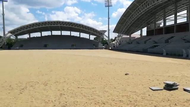 Se monteaza scaunele pe cel mai nou stadion din Romania! Arena va fi gata in aceasta toamna. FOTO_16
