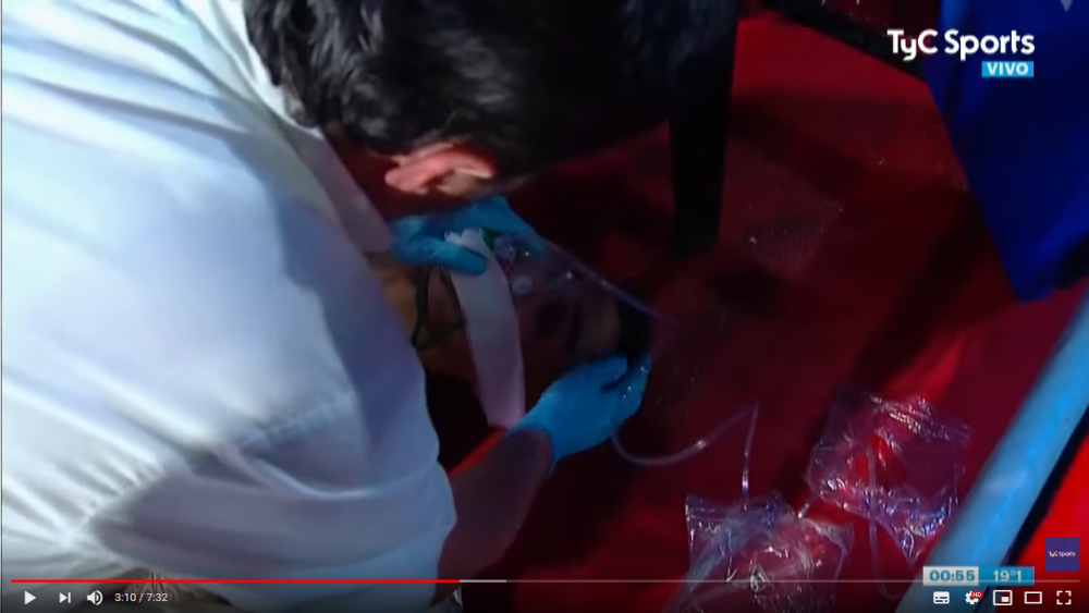 O noua tragedie in box! Hugo Santillan a MURIT in urma loviturilor primite in ring. ATENTIE: imagini socante! VIDEO_5