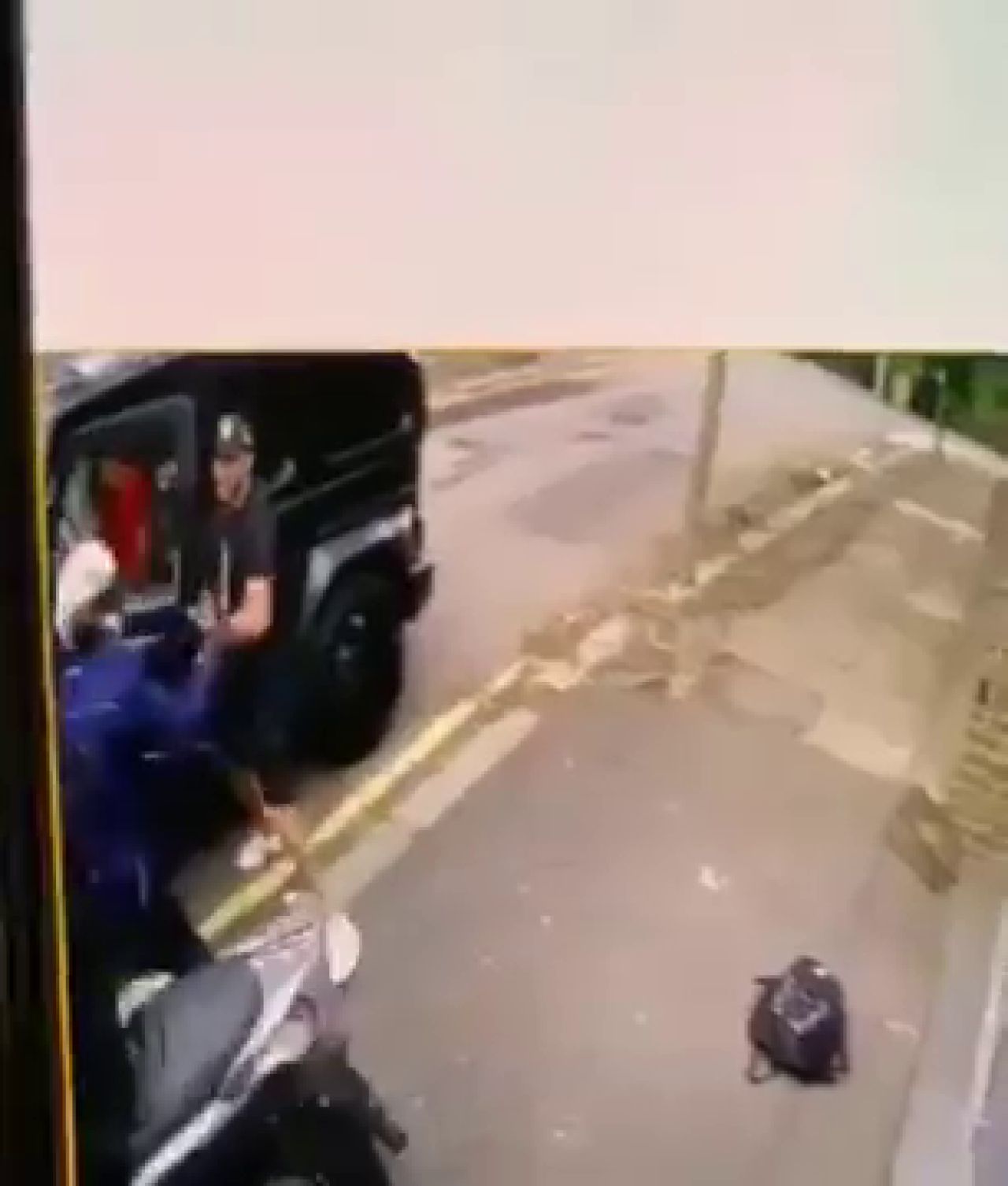 Kolasinac, EROUL lui Arsenal dupa ce i-a gonit pe hotii care voiau sa-l jefuiasca pe Ozil. Fanii cer sa fie numit capitan. VIDEO_2