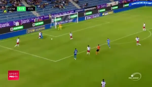 Reactia belgienilor din tribune dupa ce Ianis Hagi a marcat la cateva secunde de la schimbare! "Regele" are o noua porecla: cum i-au spus fanii lui Genk