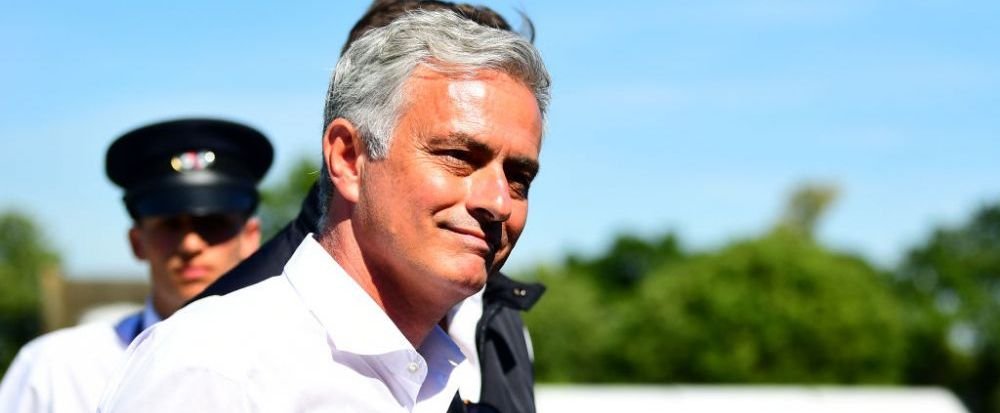 Mourinho desfiintat de un fost jucator de la Manchester United: Pe el nu il interesa de jucatori, pleca in vacanta . Ce spune despre perioada petrecuta la echipa