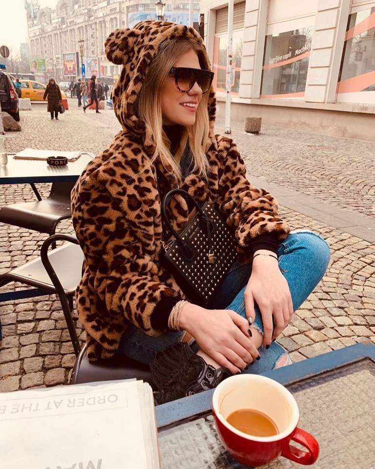 Cea mai SEXY jucatoare de volei pleaca din Romania! Unde s-a transferat chiar de ziua ei. FOTO